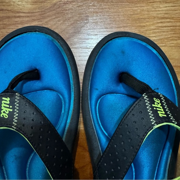Nike Comfort Thong Black/Volt Ladies Sandals 354925-002 Women’s Size 6 RAREST! - Picture 4 of 7